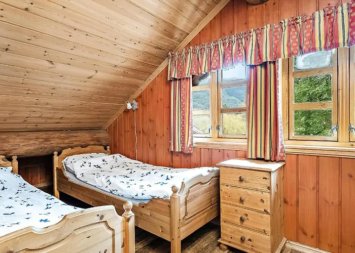 Awesome In Etne With Sauna Semesterbostad